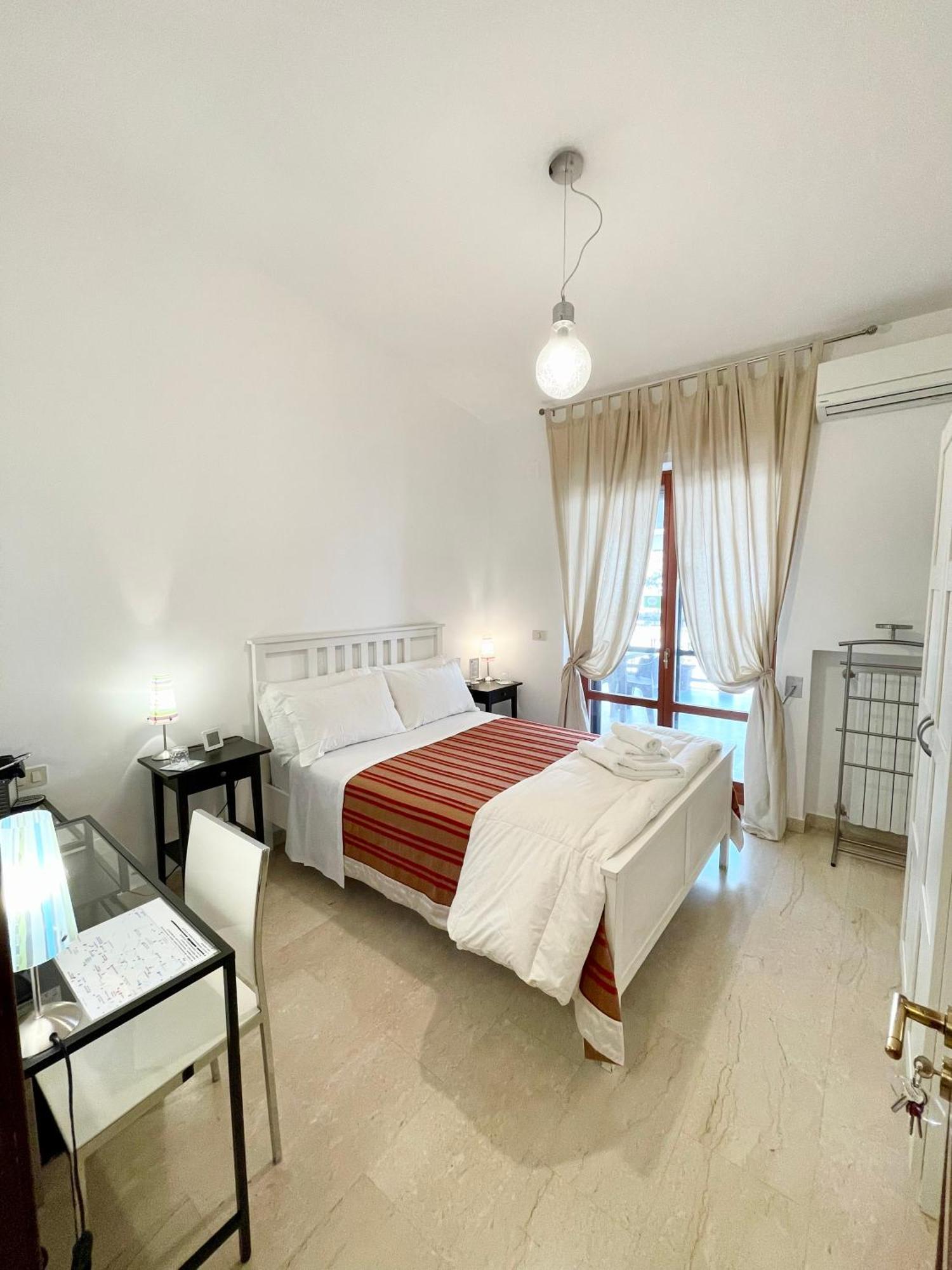 B&B Le Saline Таранто Екстериор снимка